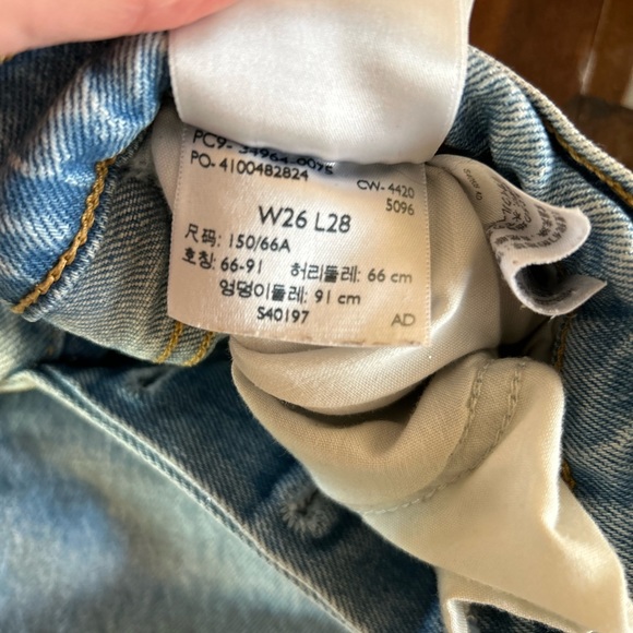 Levi's Wedgie High Rise Icon Raw Hem Light Wash Tango Talks Jeans - Picture 8 of 8